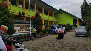 Gedung SMP Negeri 1 Pasirjambu.