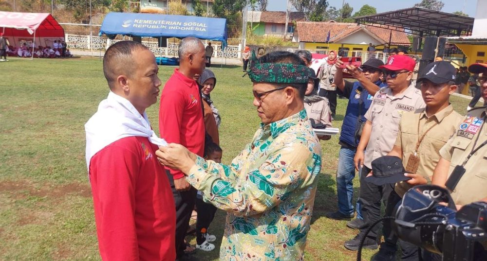 Pengukuhan Pengurus Kampung Siaga Bencana, Bupati Bandung Sebut ...