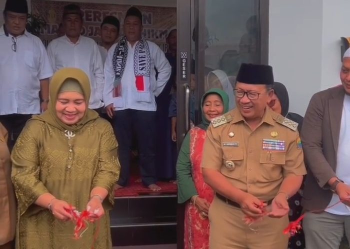 Bantuan Keluarga Besar Dyah Etty Irawati dan Fandhi Adam, Bupati Cianjur Resmikan Masjid Jami Al-Hikmah yang Sebelumnya Hancur Akibat Gempa